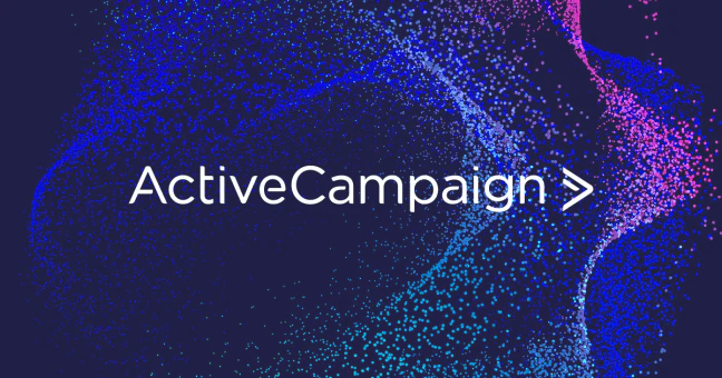 ActiveCampaign – Schriftzug auf dunkelblauem Hintergrund aus leuchtenden Punkten